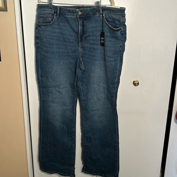 Ann Taylor Denim - Ann Taylor the Slim Boot Jeans size Curvy 18